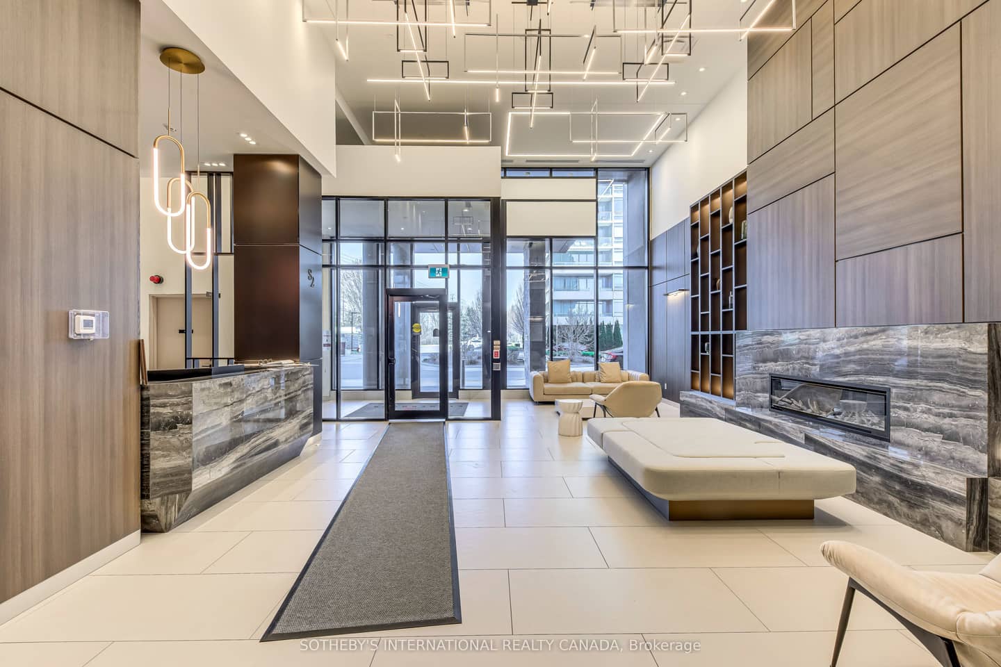 1035 Southdown Road 212, Mississauga, ON L5J 0A2