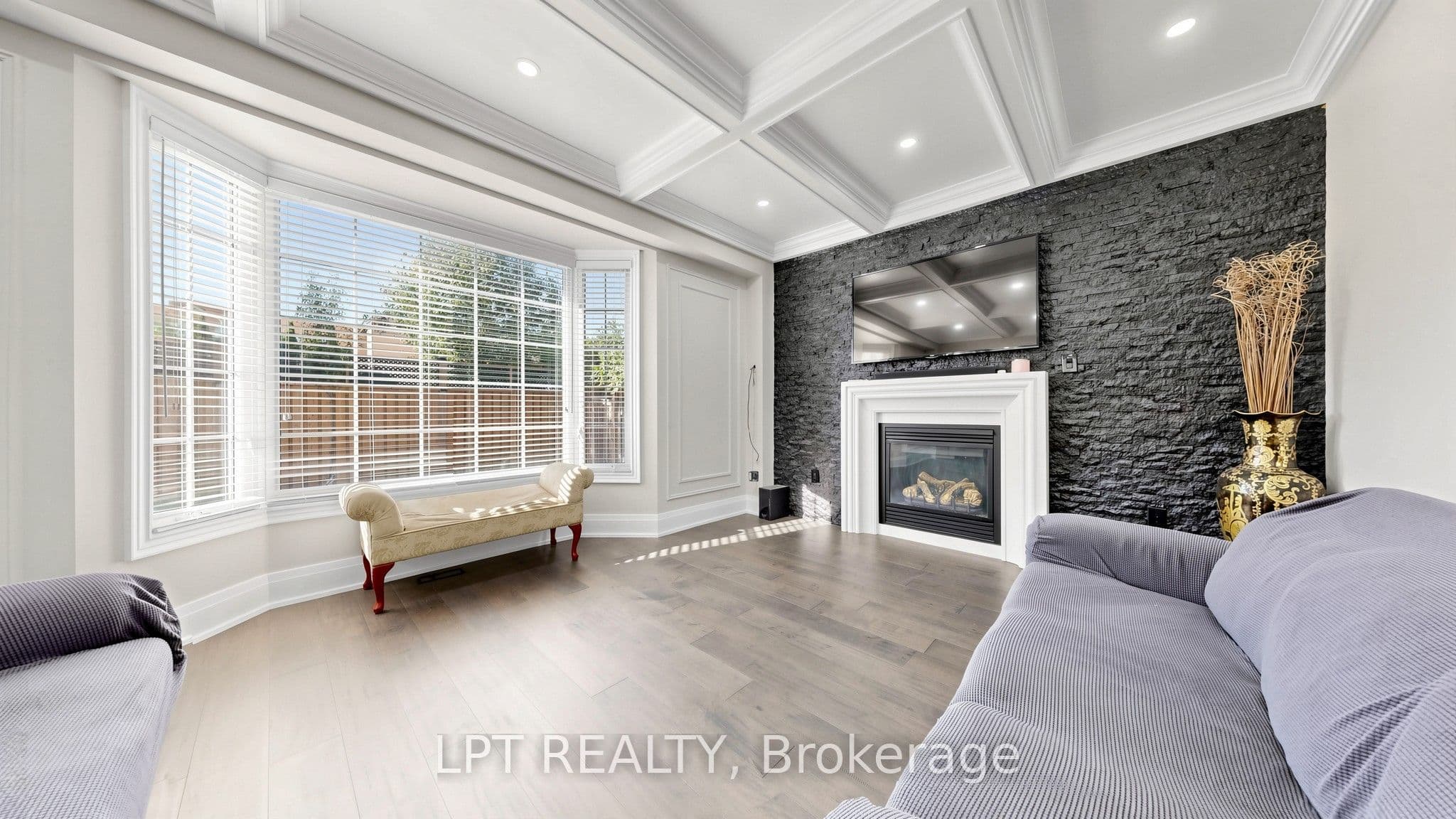 4 Plentywood Drive, Brampton, ON L6Y 0V2