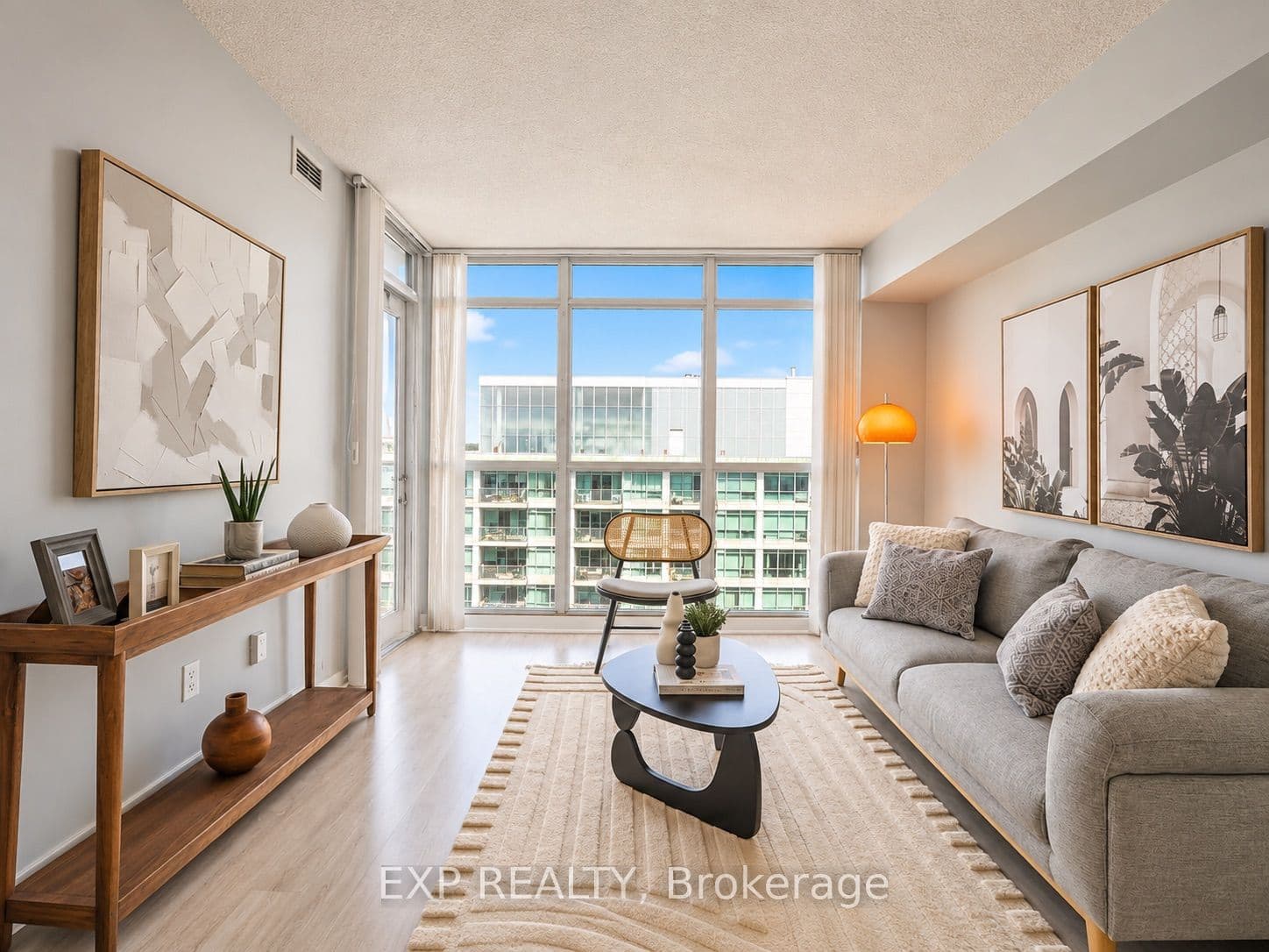 19 Singer Court 1612, Toronto, ON M2K 0B2