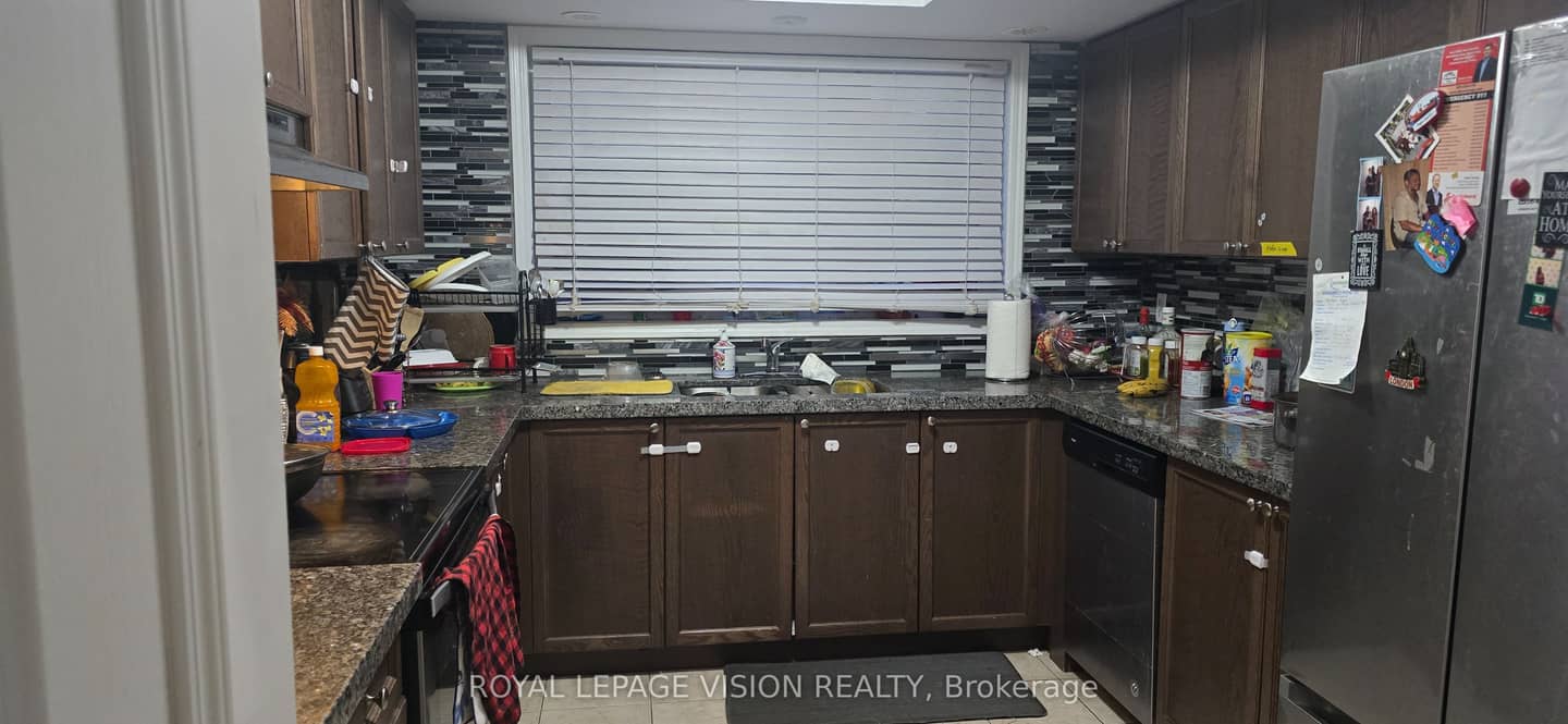 2392 Chevron Prince Path 358, Oshawa, ON L1L 0L1