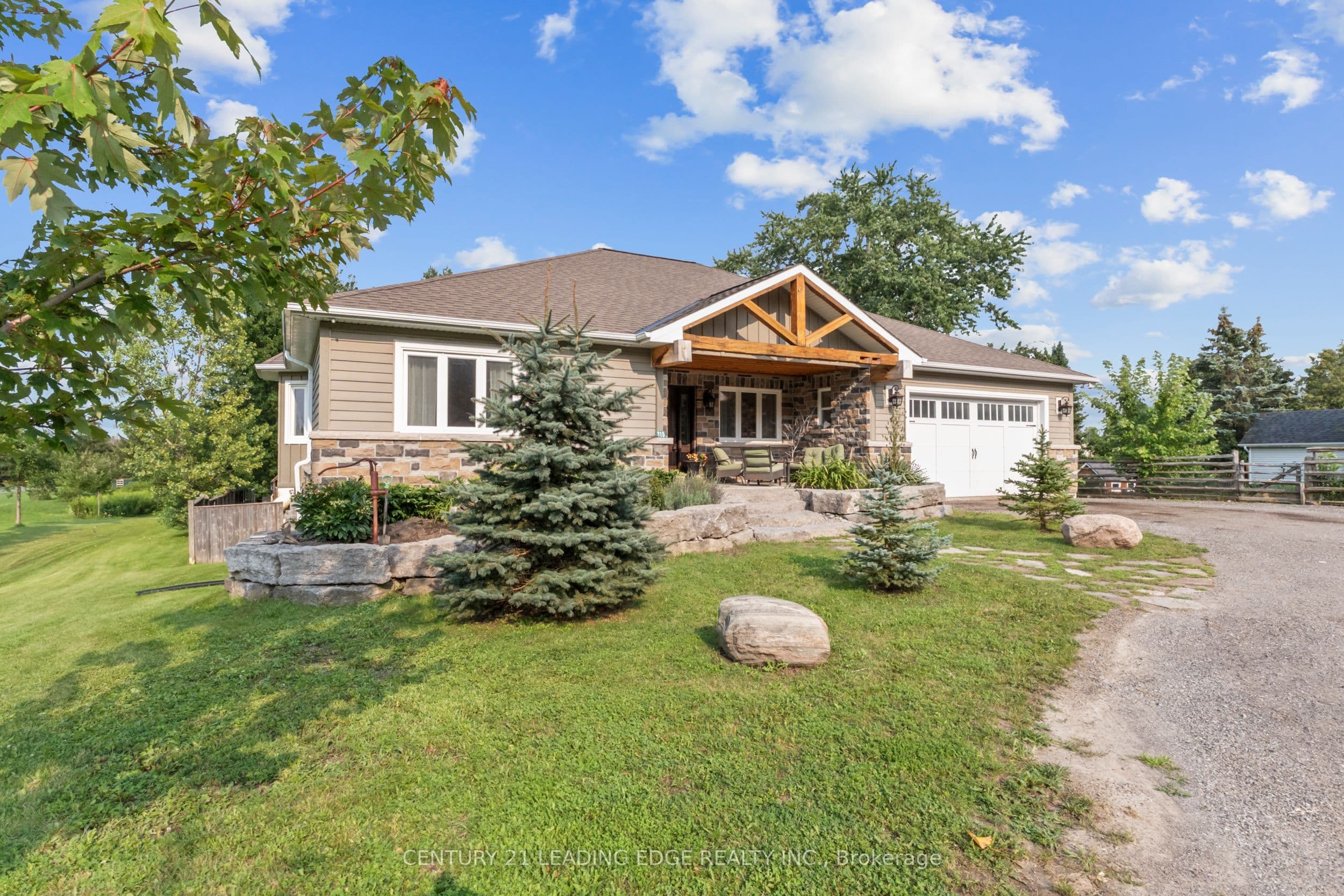315 Main Street N, Uxbridge, ON L9P 1R6