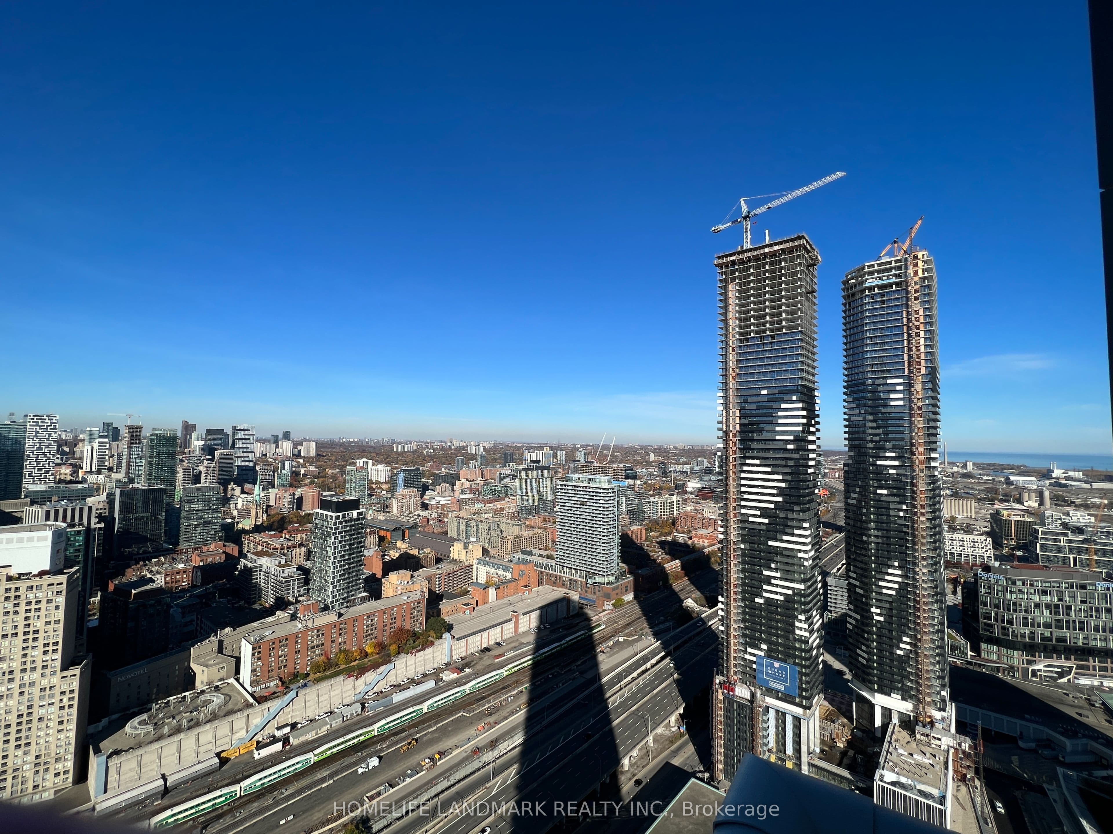 28 Freeland Street 4407, Toronto, ON M5E 0E3