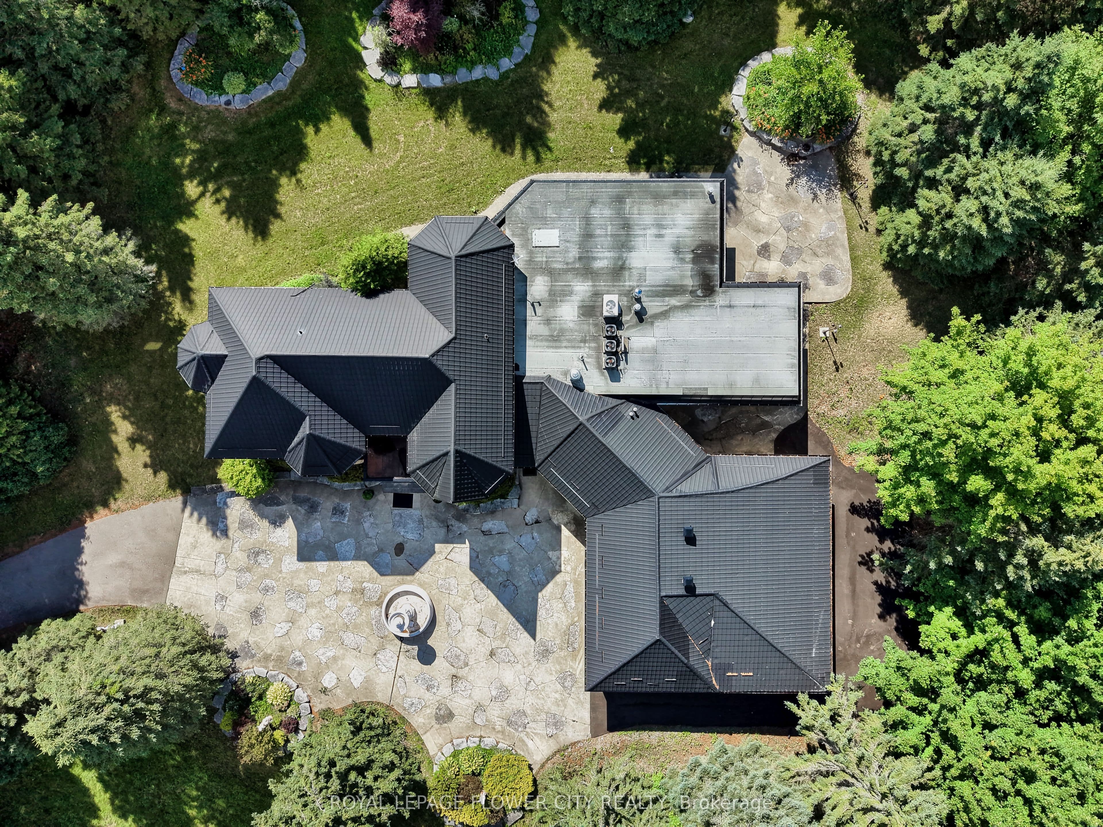 1 Flaherty Lane, Caledon, ON L7K 2P2