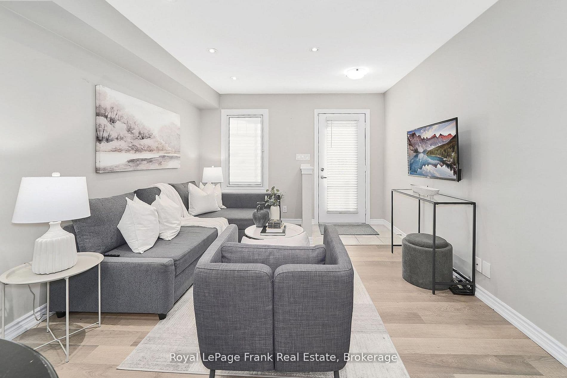2500 Hill Rise Court 127, Oshawa, ON L1L 0M6