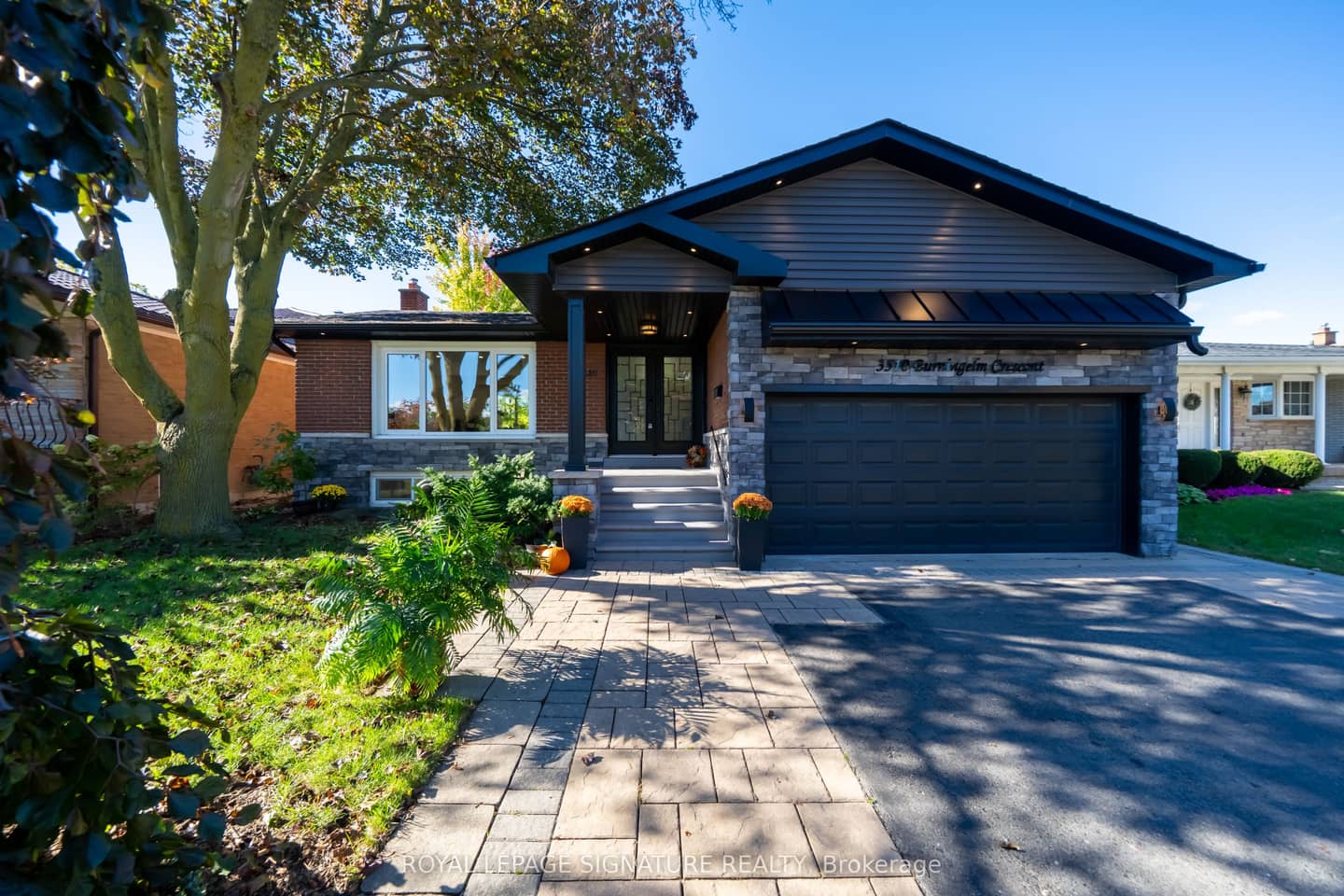 3510 Burningelm Crescent, Mississauga, ON L4Y 3L1