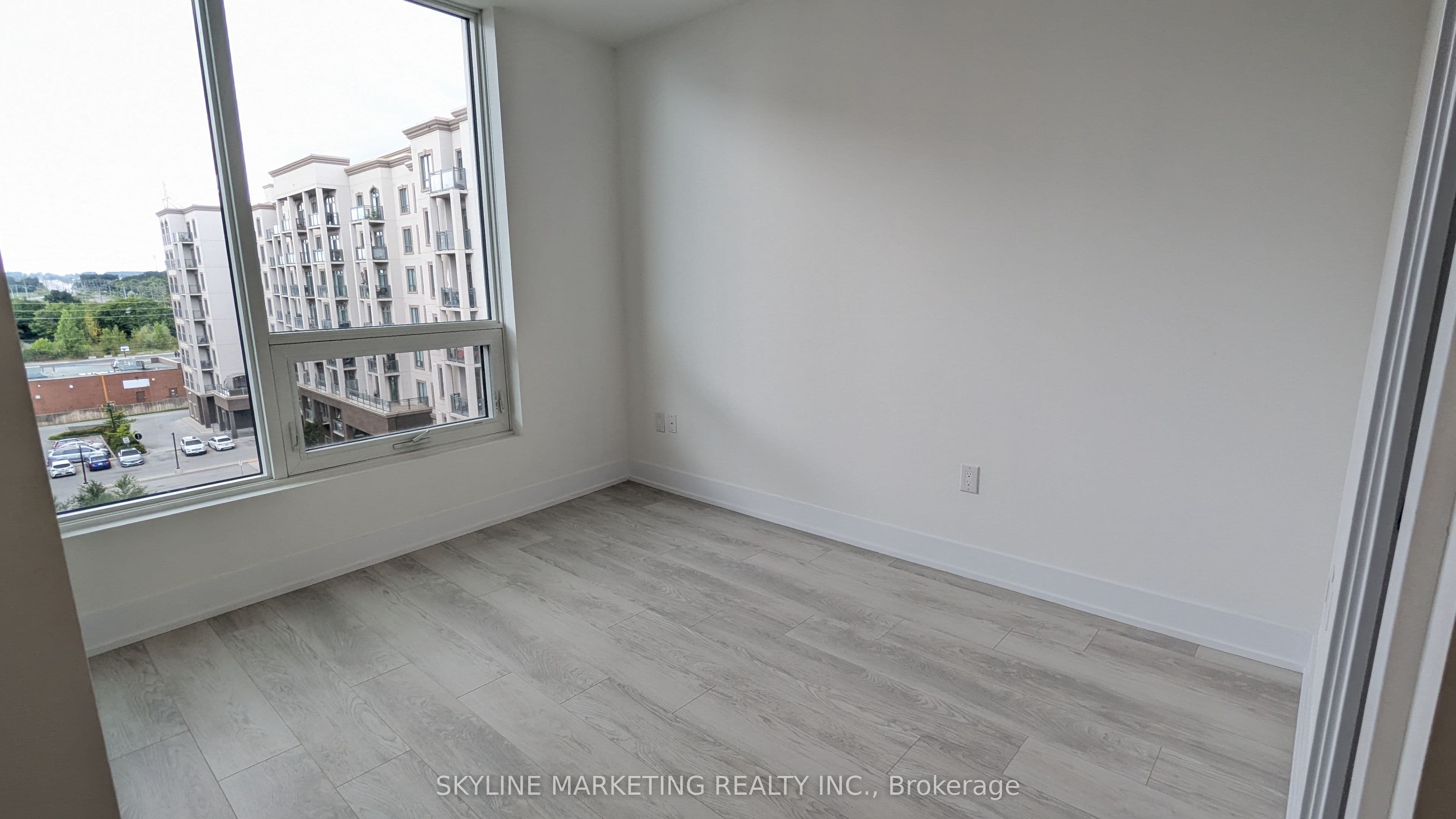 2450 Old Bronte Road 642, Oakville, ON L6M 5P6