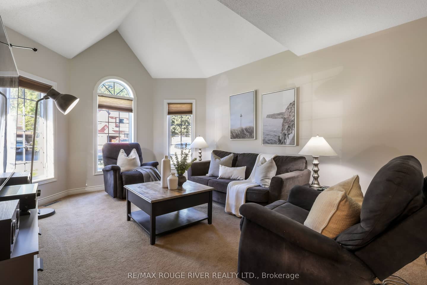 965 Ridge Valley Drive, Oshawa, ON L1K 2G3