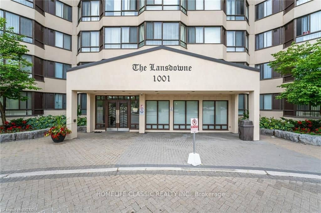 1001 Cedarglen Gate 617, Mississauga, ON L5C 4R2