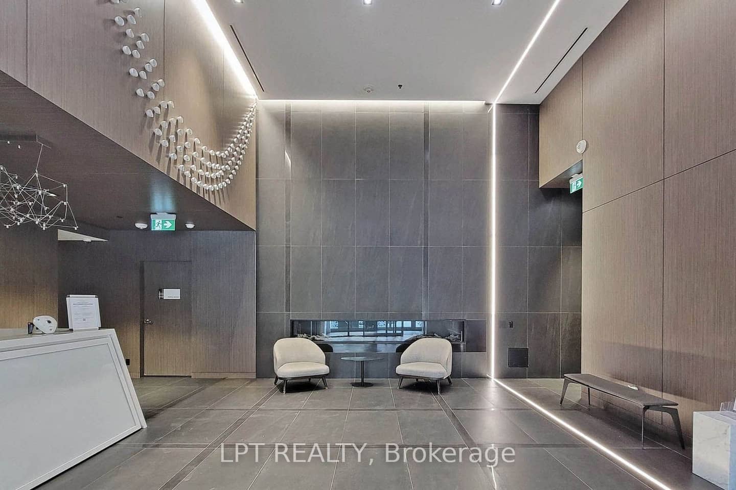 181 Dundas Street E 807, Toronto, ON M5A 0N5