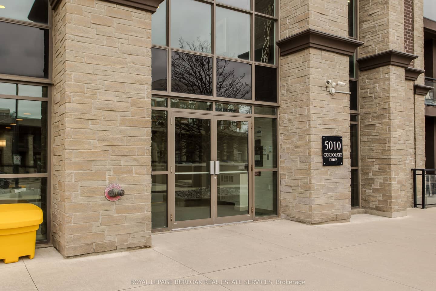 5010 Corporate Drive 307, Burlington, ON L7L 0H6
