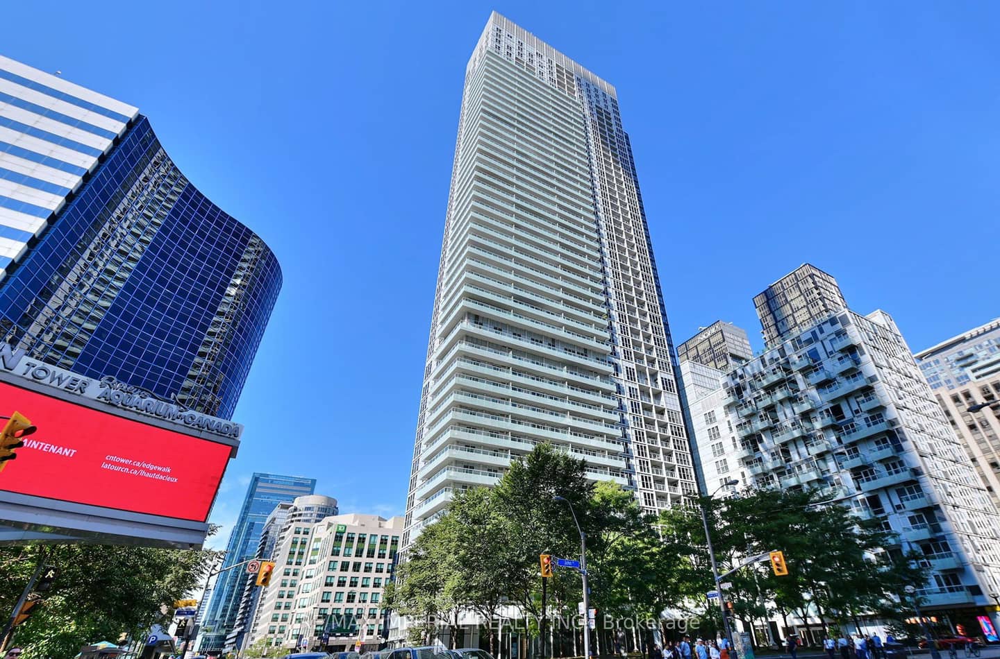 300 Front Street W 1605, Toronto, ON M5V 0E9