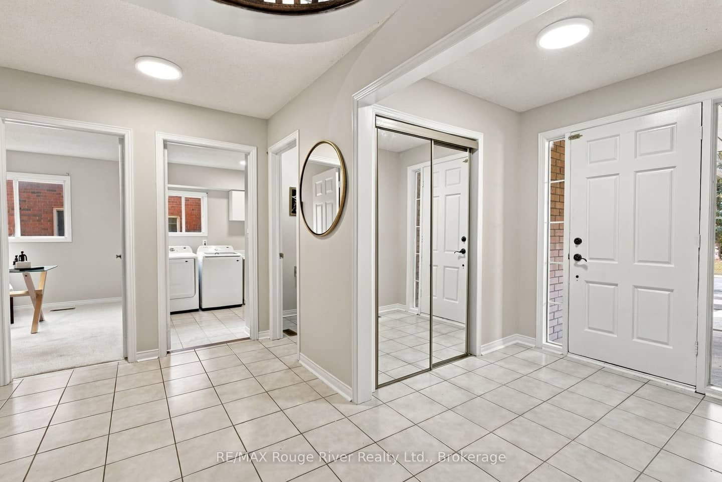 51 Lofthouse Drive, Whitby, ON L1R 1W5