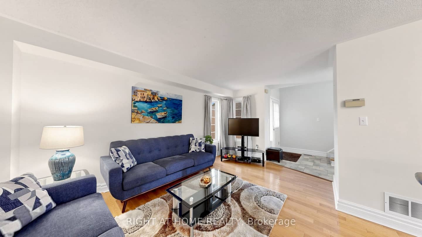 87 Primeau Drive, Aurora, ON L4G 6Z6