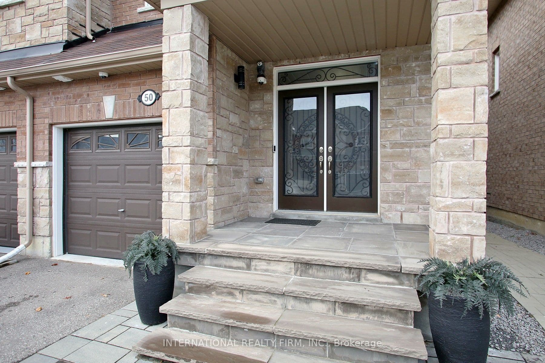 50 Prosser Crescent, Georgina, ON L0E 1R0