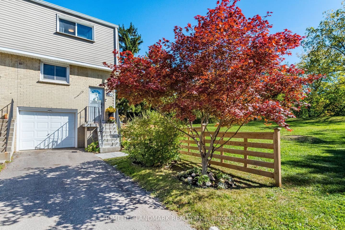 400 Mississ Valley Boulevard 160, Mississauga, ON L5A 3N6
