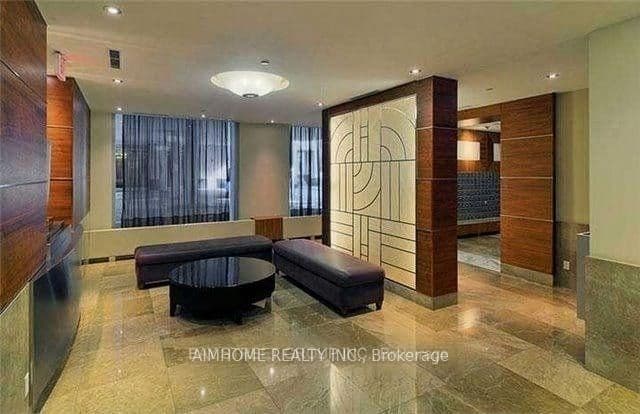 761 bay Street 2313, Toronto, ON M5G 2R2