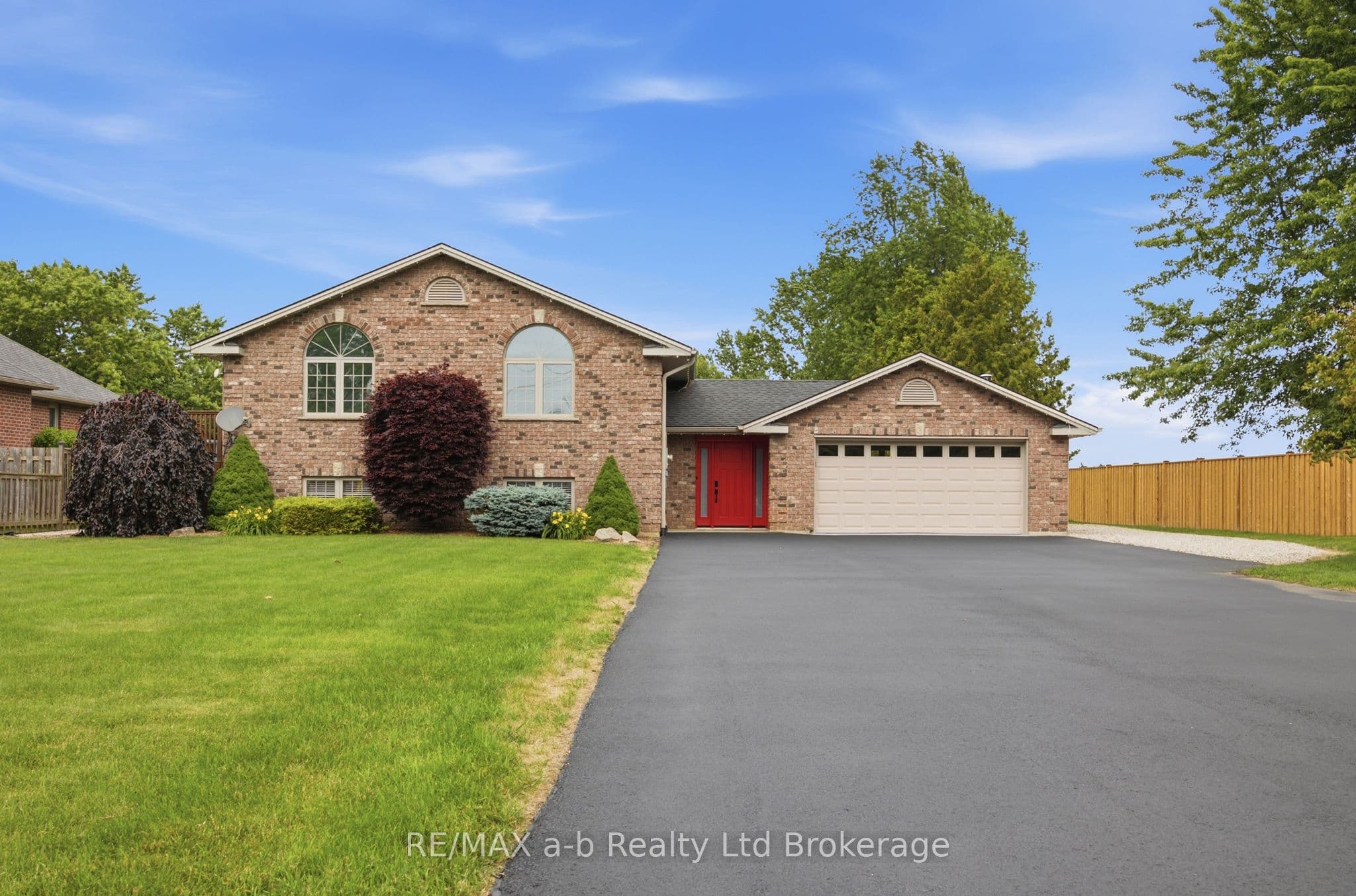 6744 Hacienda Road, Malahide, ON N5H 2R5