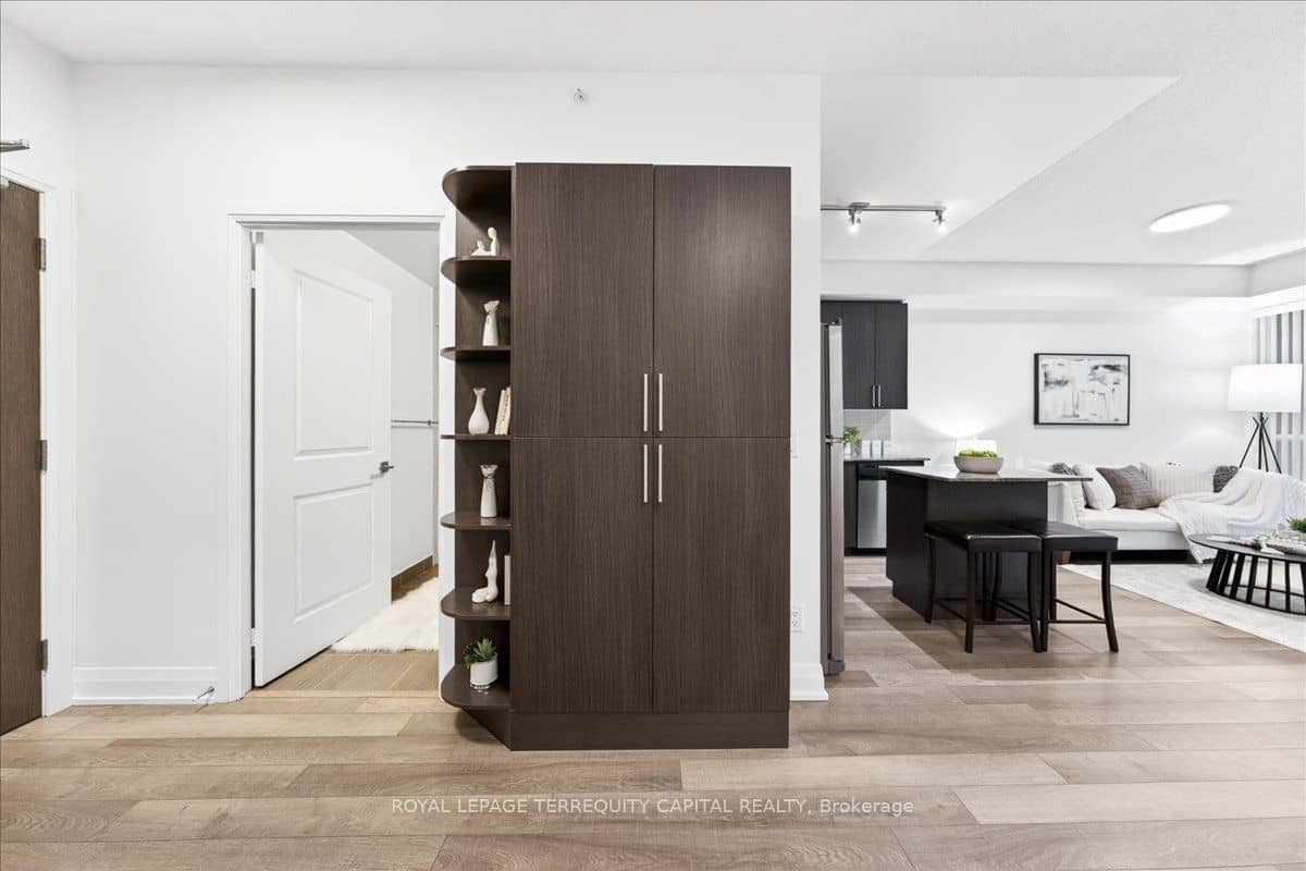 85 North Park Road 510, Vaughan, ON L4J 0H9