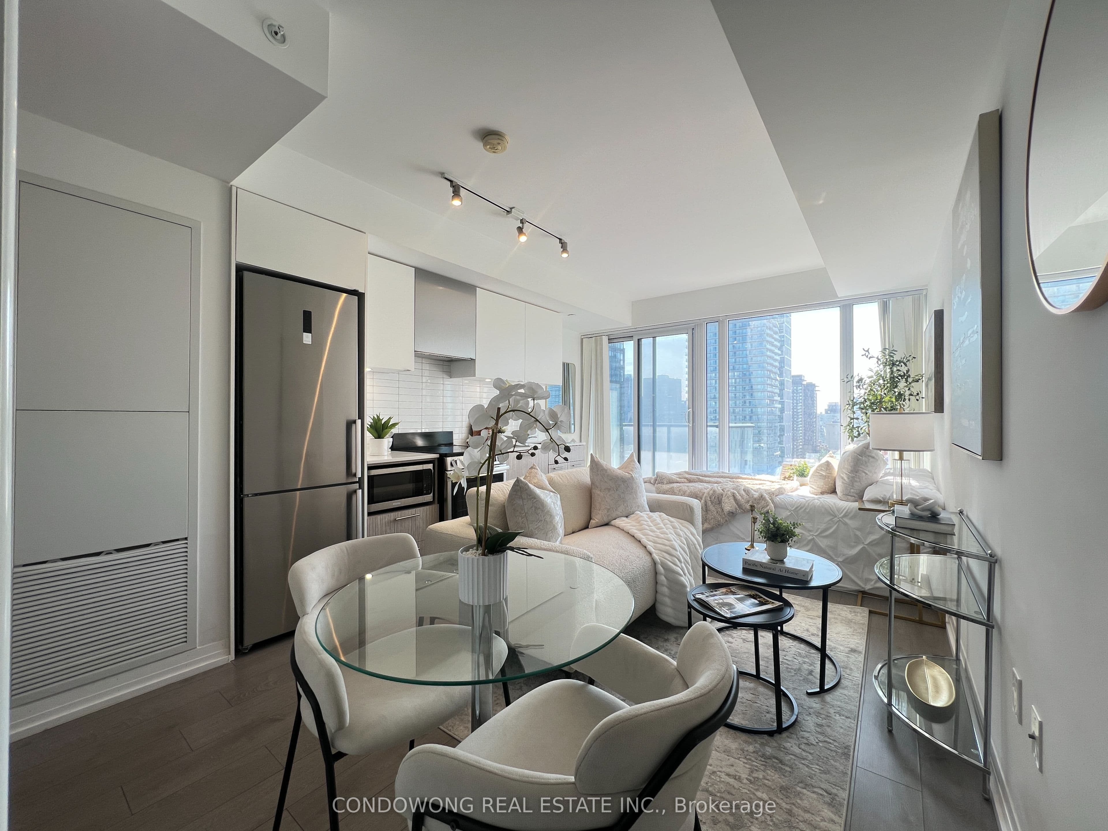 251 Jarvis Street 3007, Toronto, ON M5B 0C3