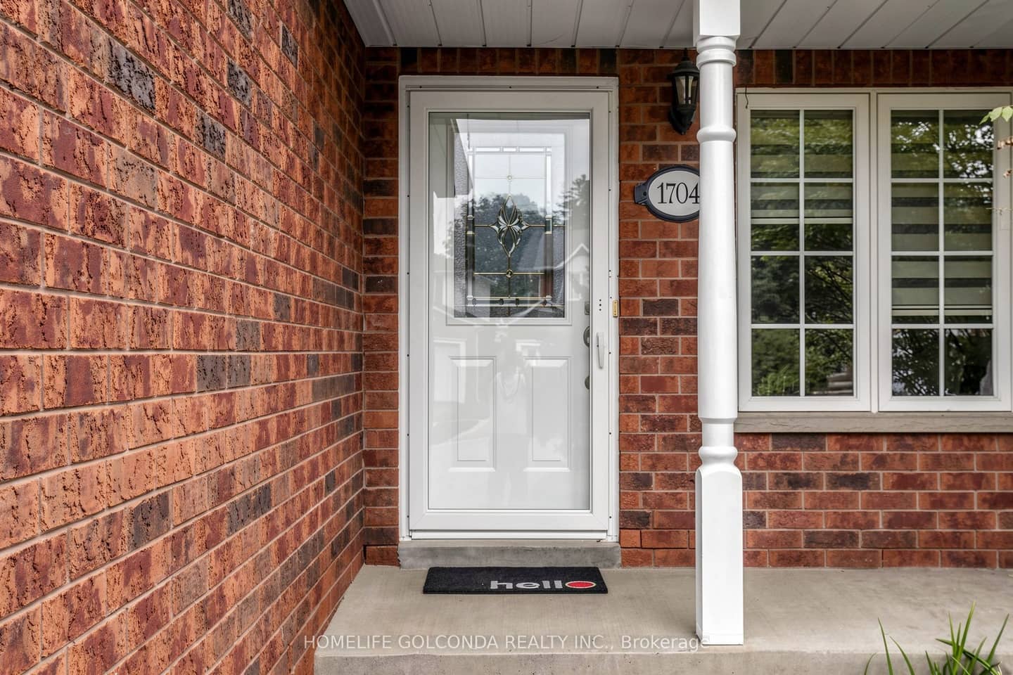 1704 Canadore Crescent, Oshawa, ON L1G 8A7