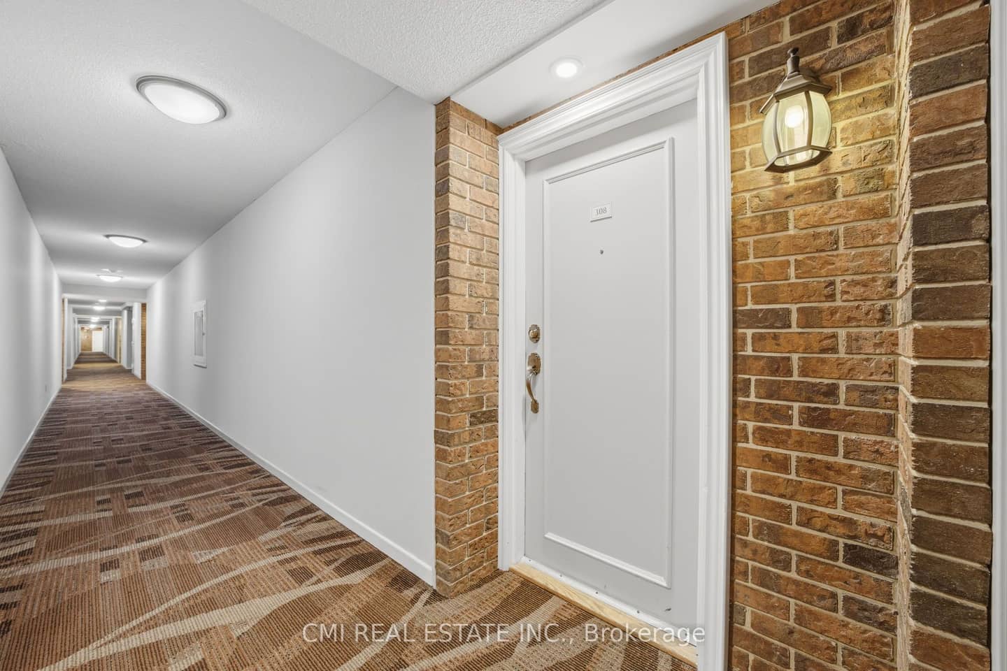 3 Lisa Street 308, Brampton, ON L6T 4A2