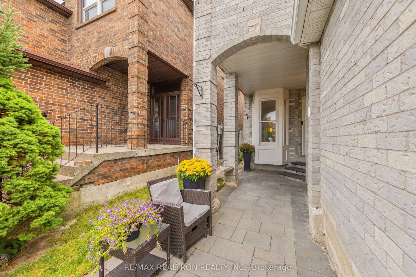 51 Chilmar Crescent, Vaughan, ON L4J 6Y5