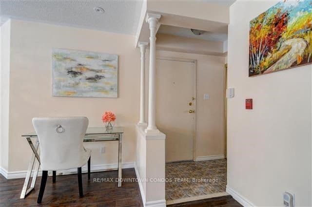 18 Clark Avenue W 154, Vaughan, ON L4J 8H1