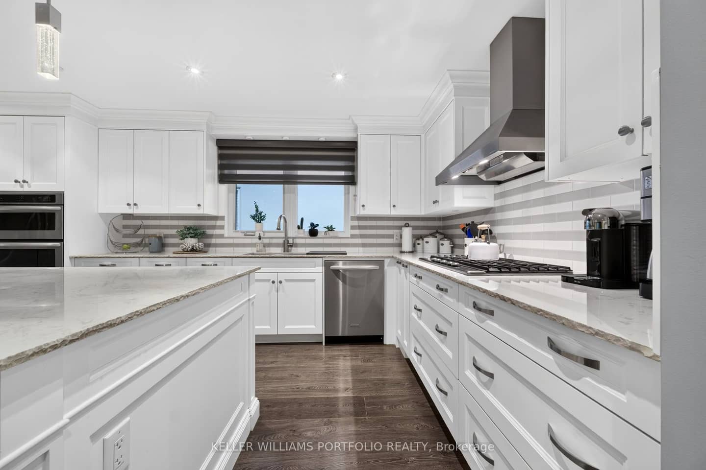 5 Northampton Drive, Toronto, ON M9B 4S5