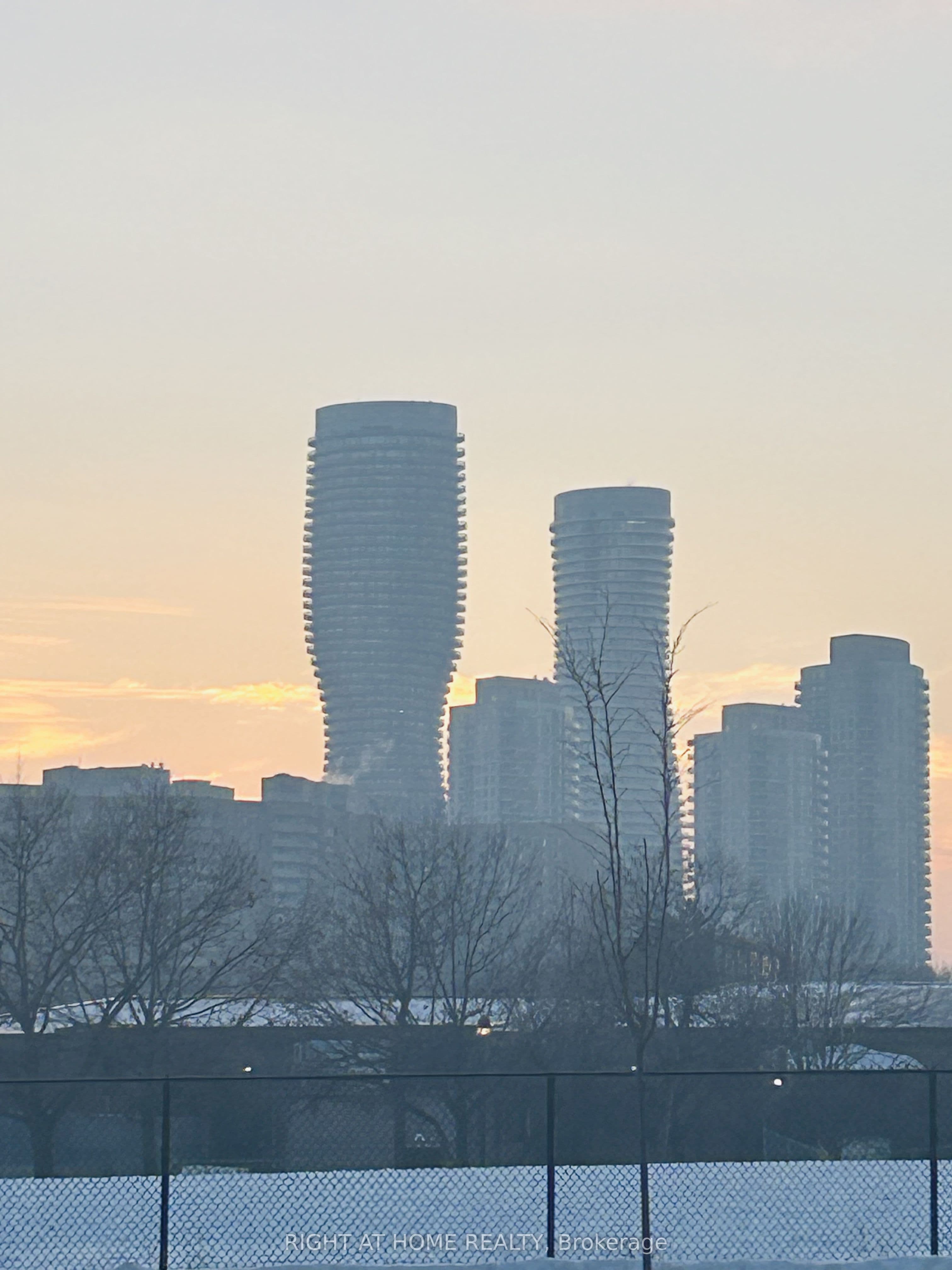 50 Absolute Avenue 1806, Mississauga, ON L4Z 0A8