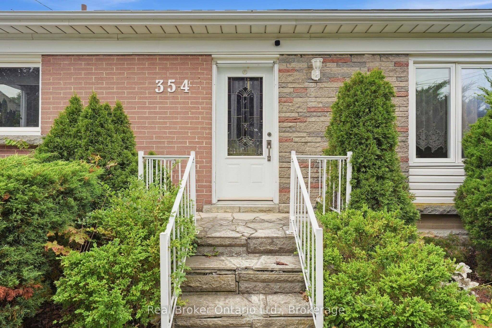 354 East 37th Street, Hamilton, ON L8V 4B6