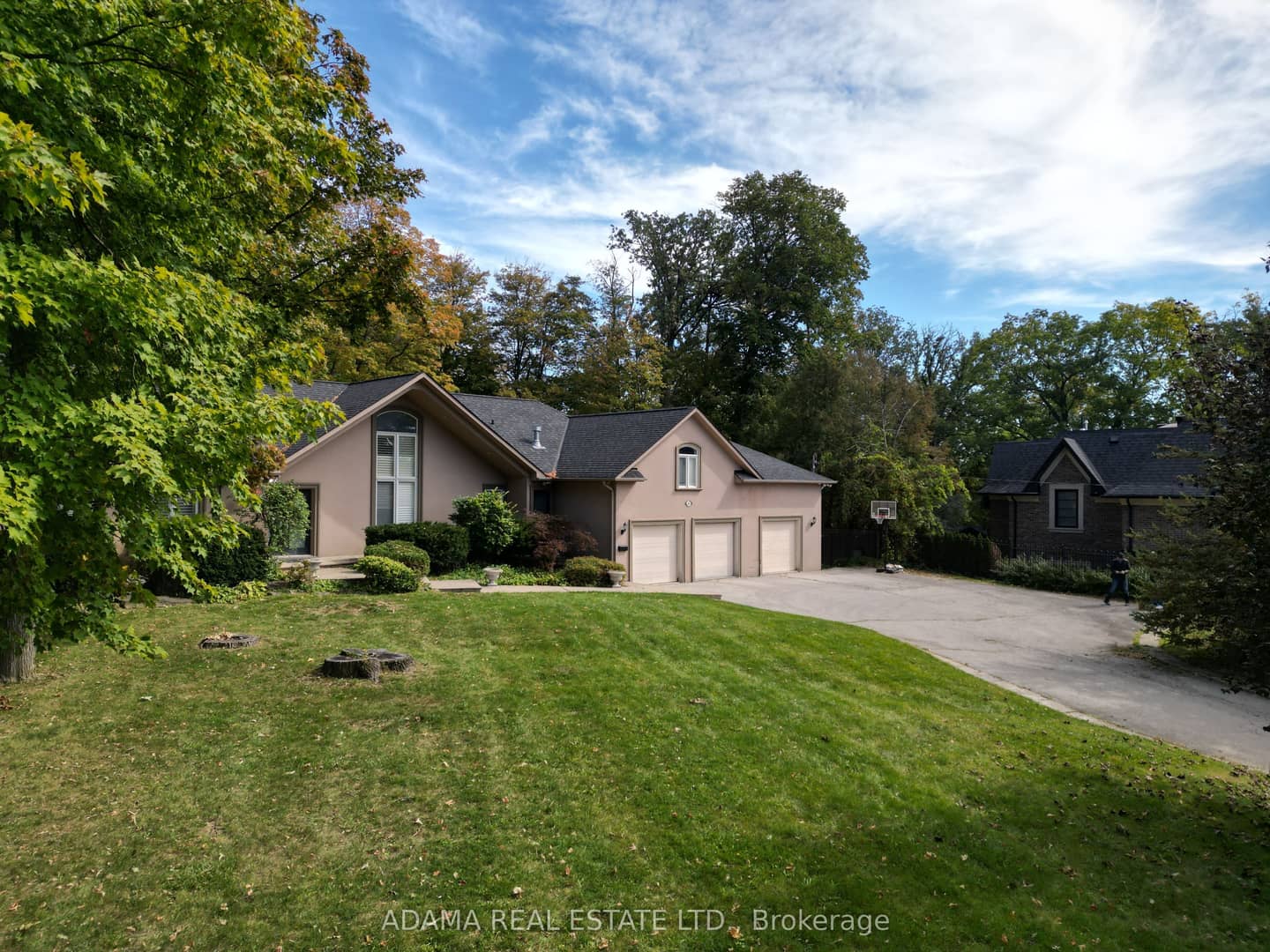 85 Sylvan Brook Avenue, Vaughan, ON L4L 2M1
