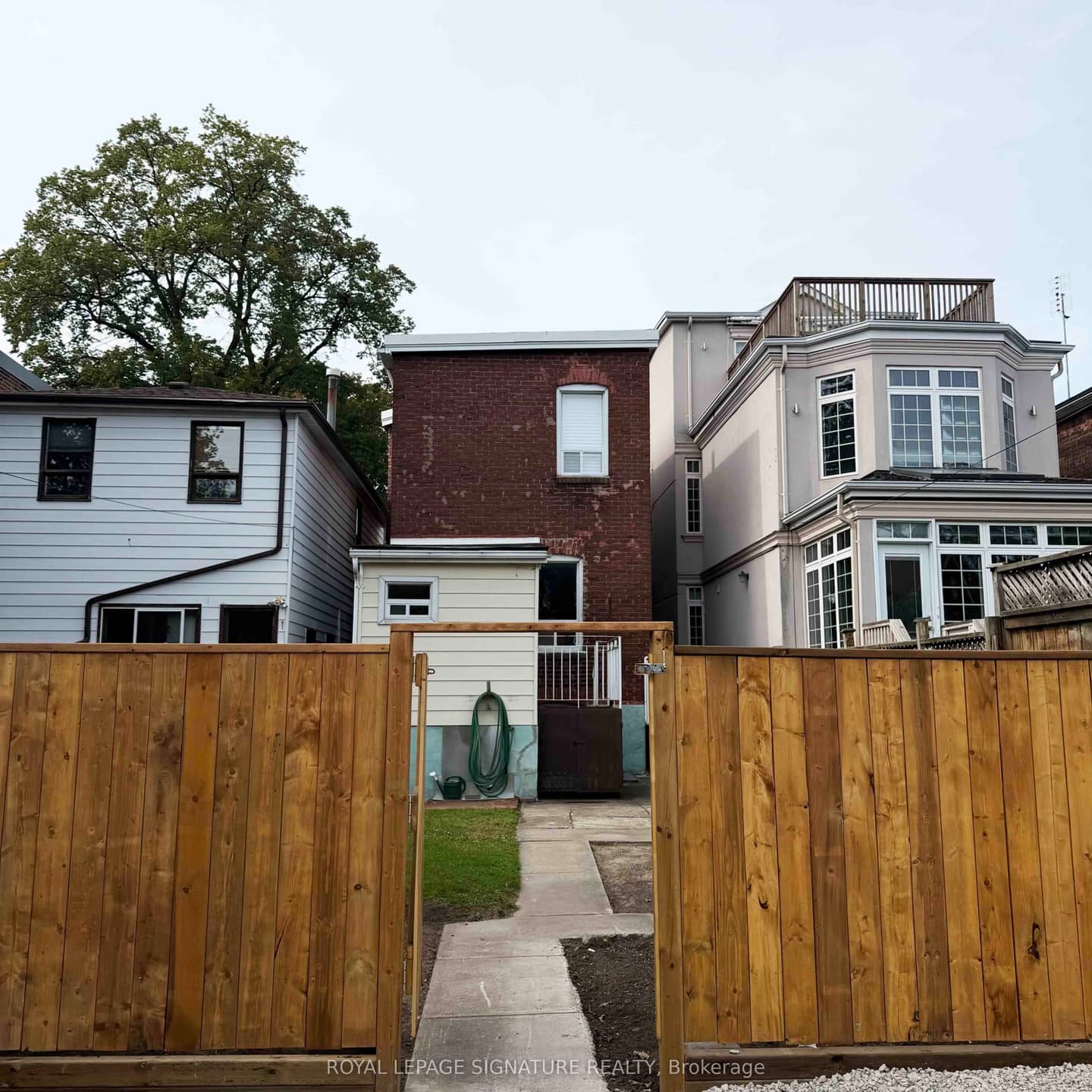45 Eaton Avenue, Toronto, ON M4J 2Z4