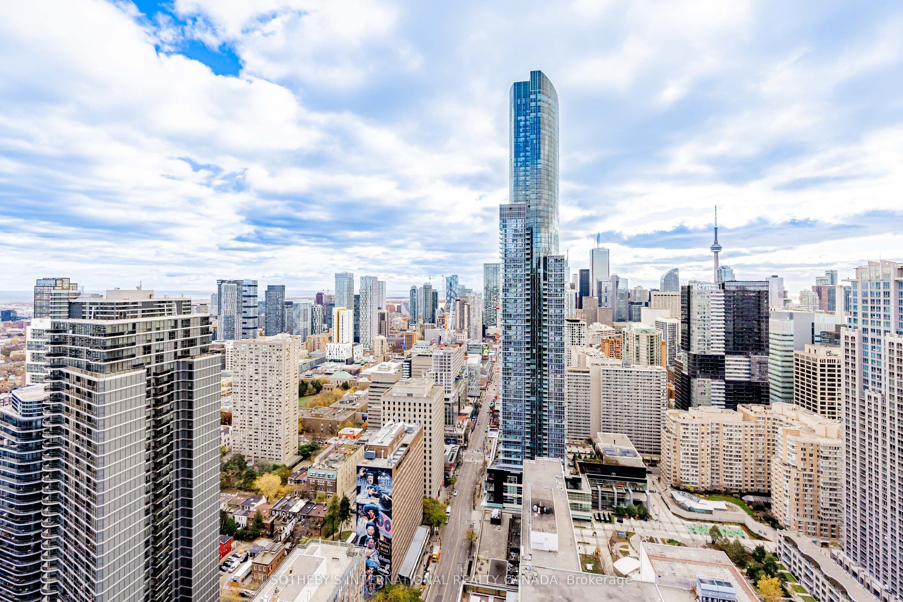 7 Grenville Street 4511, Toronto, ON M4Y 0E9