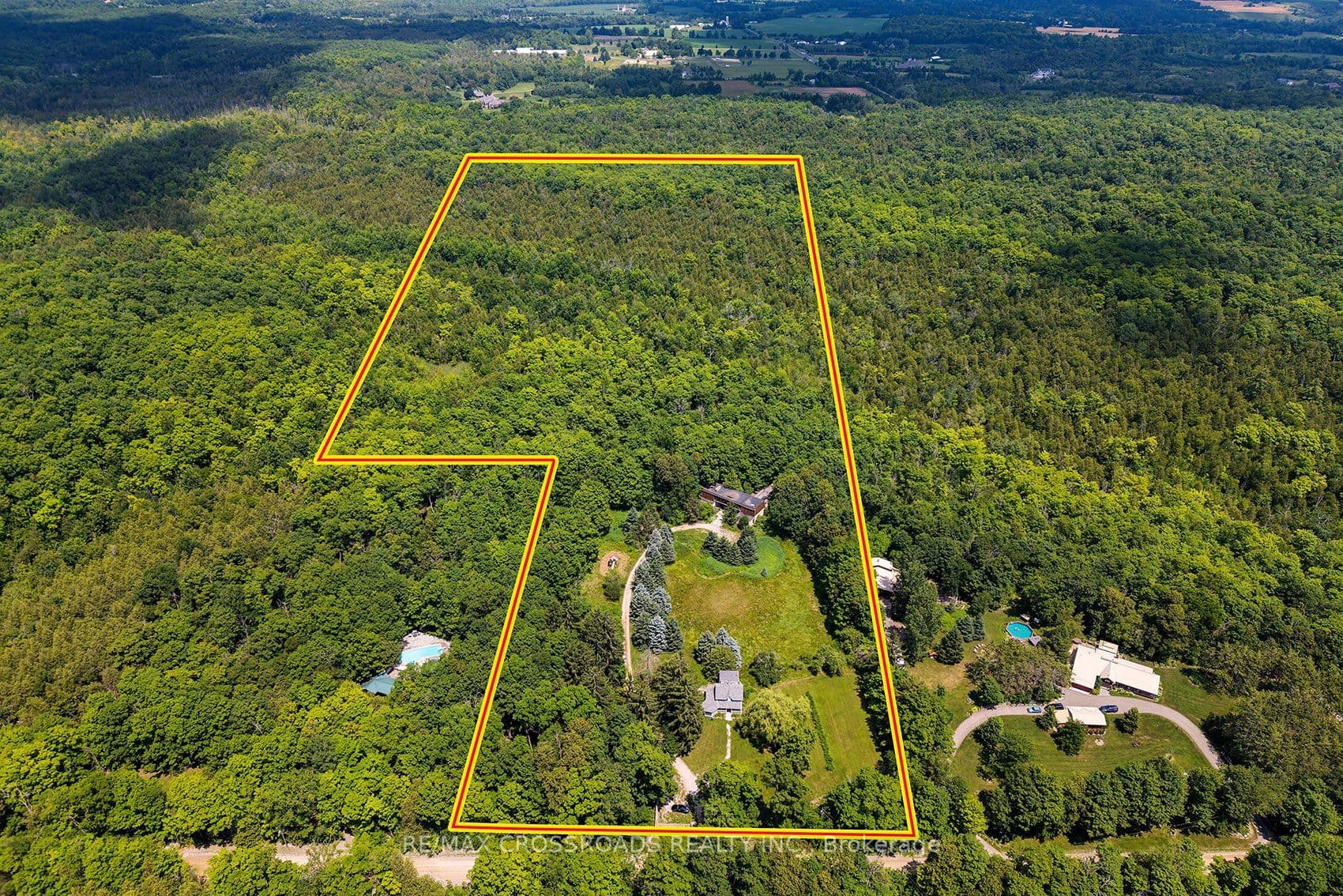 15135 Rockside Road, Caledon, ON L7C 1V4