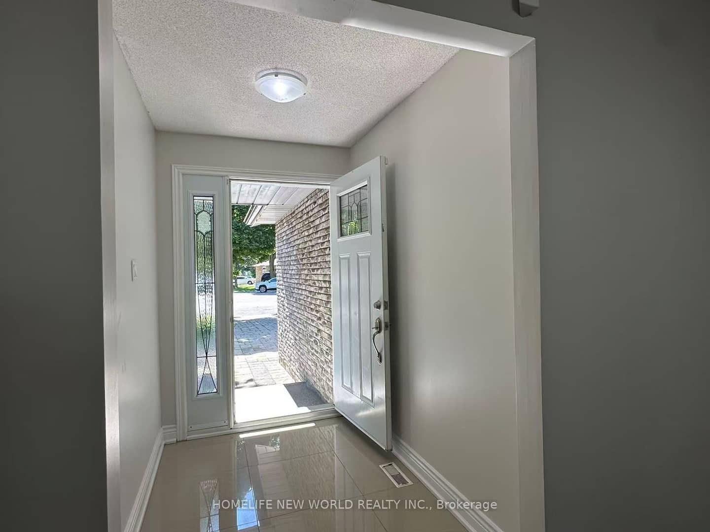 10 Epping Court, Markham, ON L3R 3H1