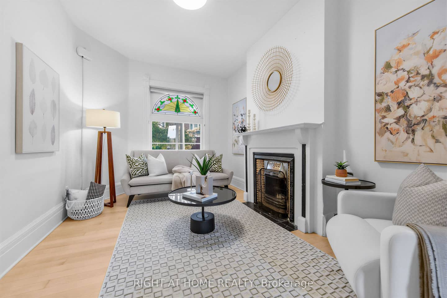 117 Concord Avenue, Toronto, ON M6H 2P2