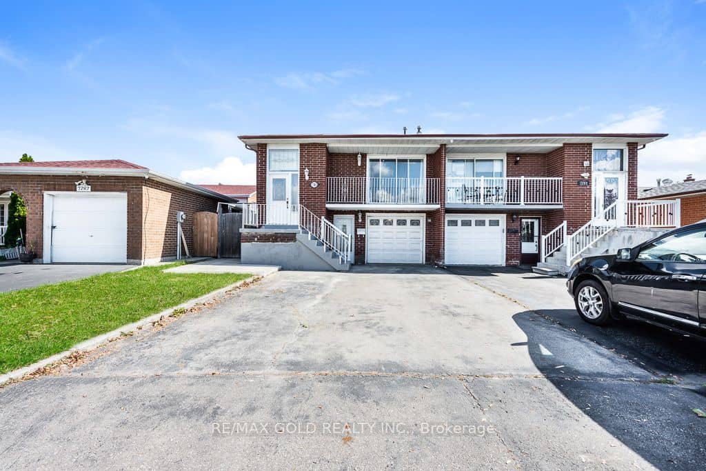 7283 Sigsbee Drive, Mississauga, ON L4T 3L6