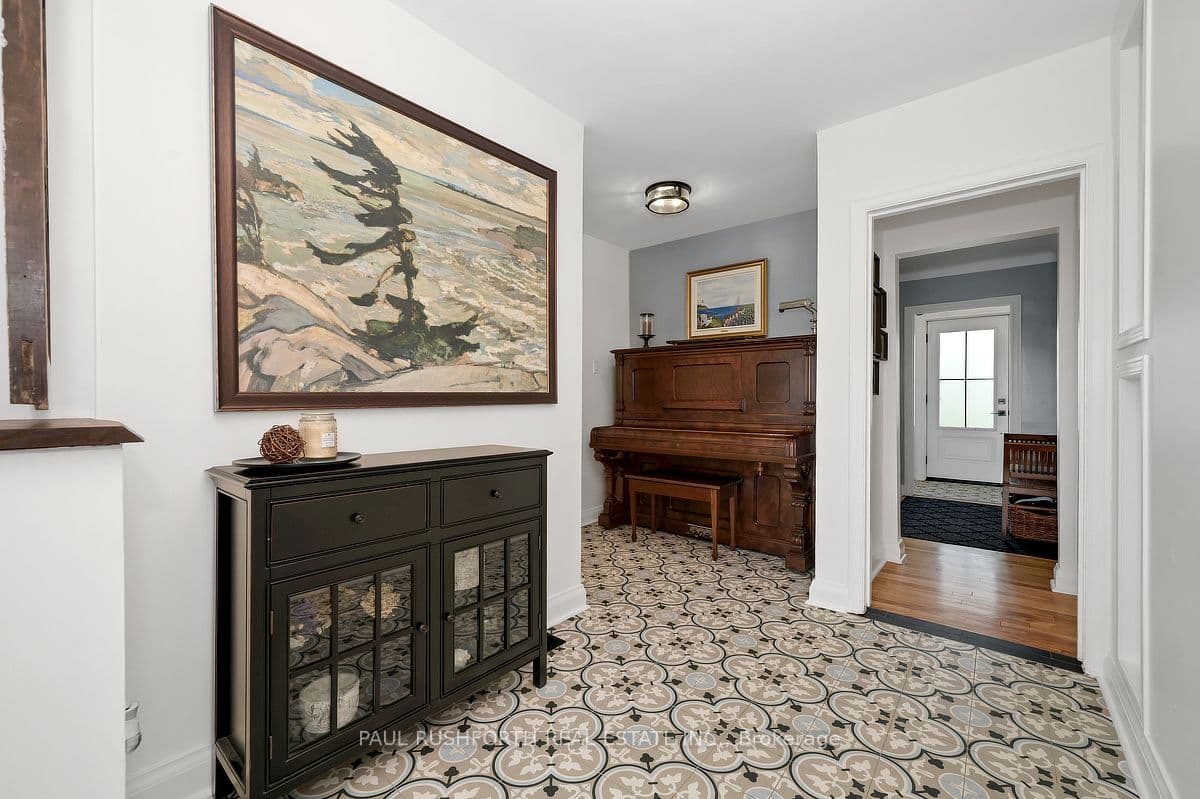 4153 Birchgrove Road, Orleans - Cumberland and Area, ON K0A 3E0