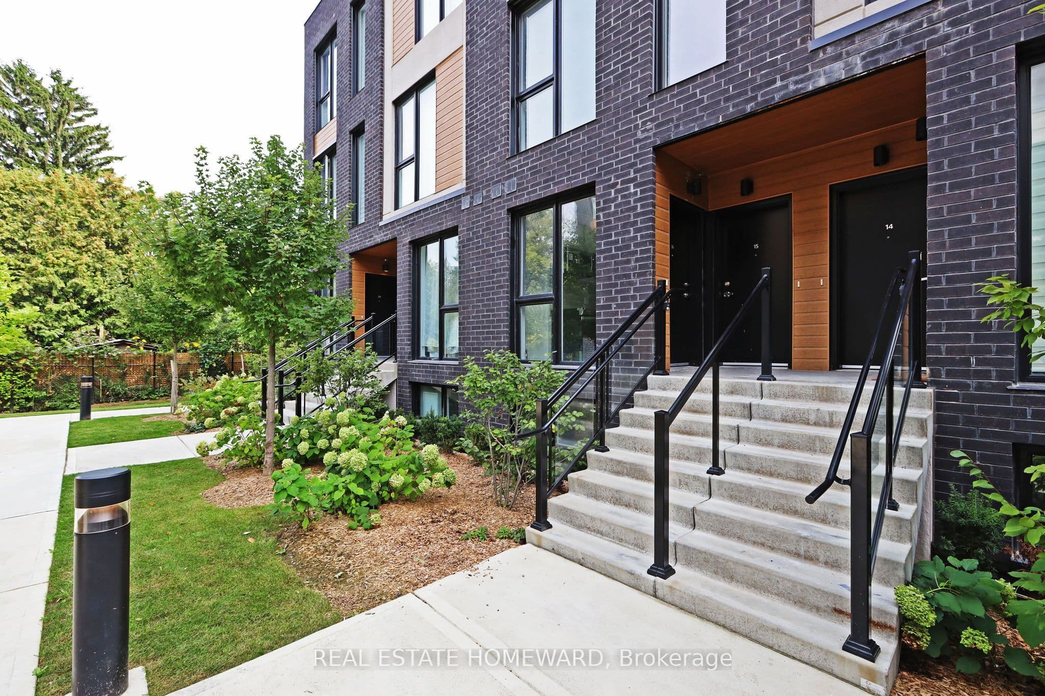 178 Clonmore Drive 16, Toronto, ON M1N 1Y1