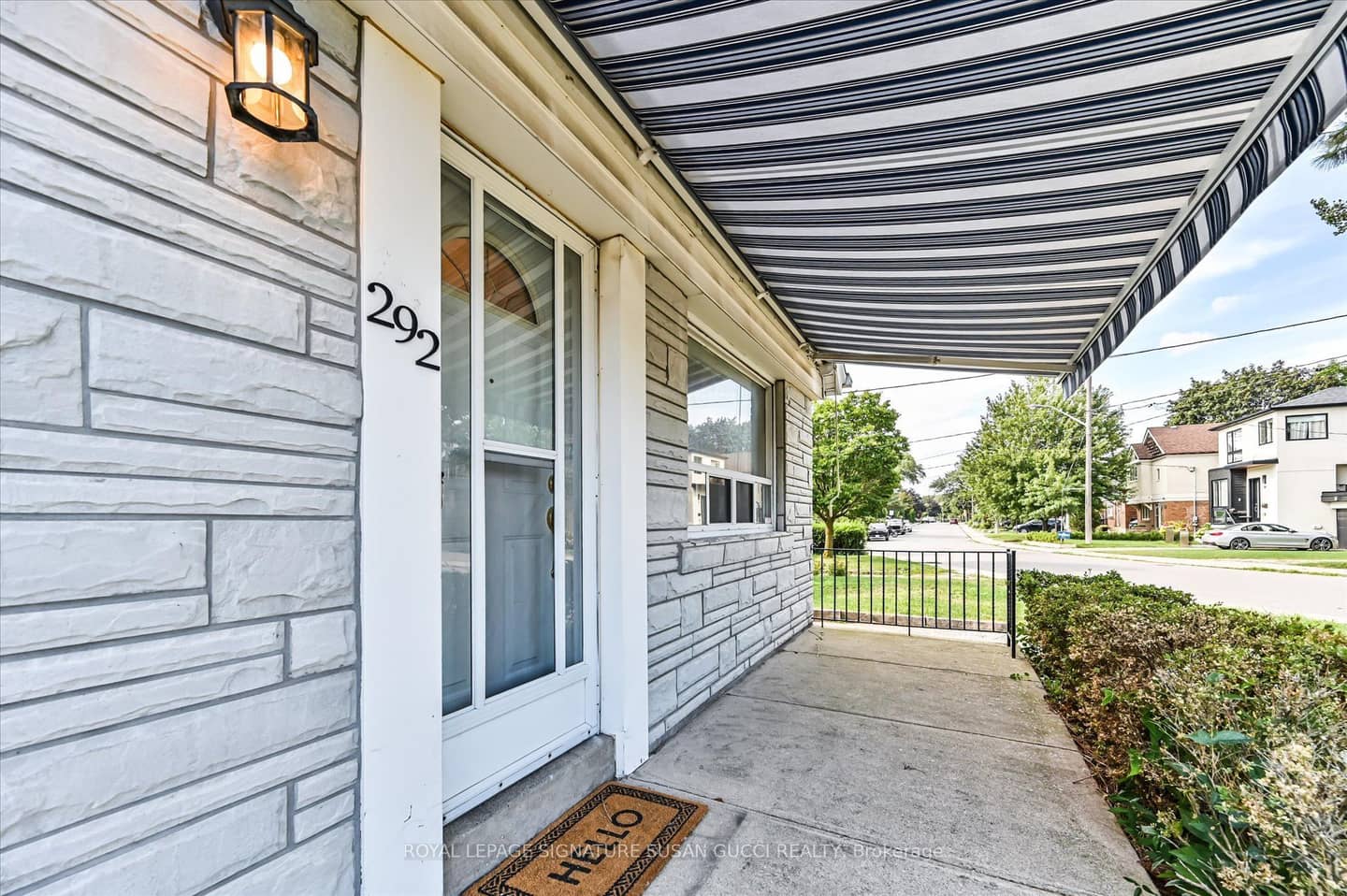 292 Glebemount Avenue, Toronto, ON M4C 3V3