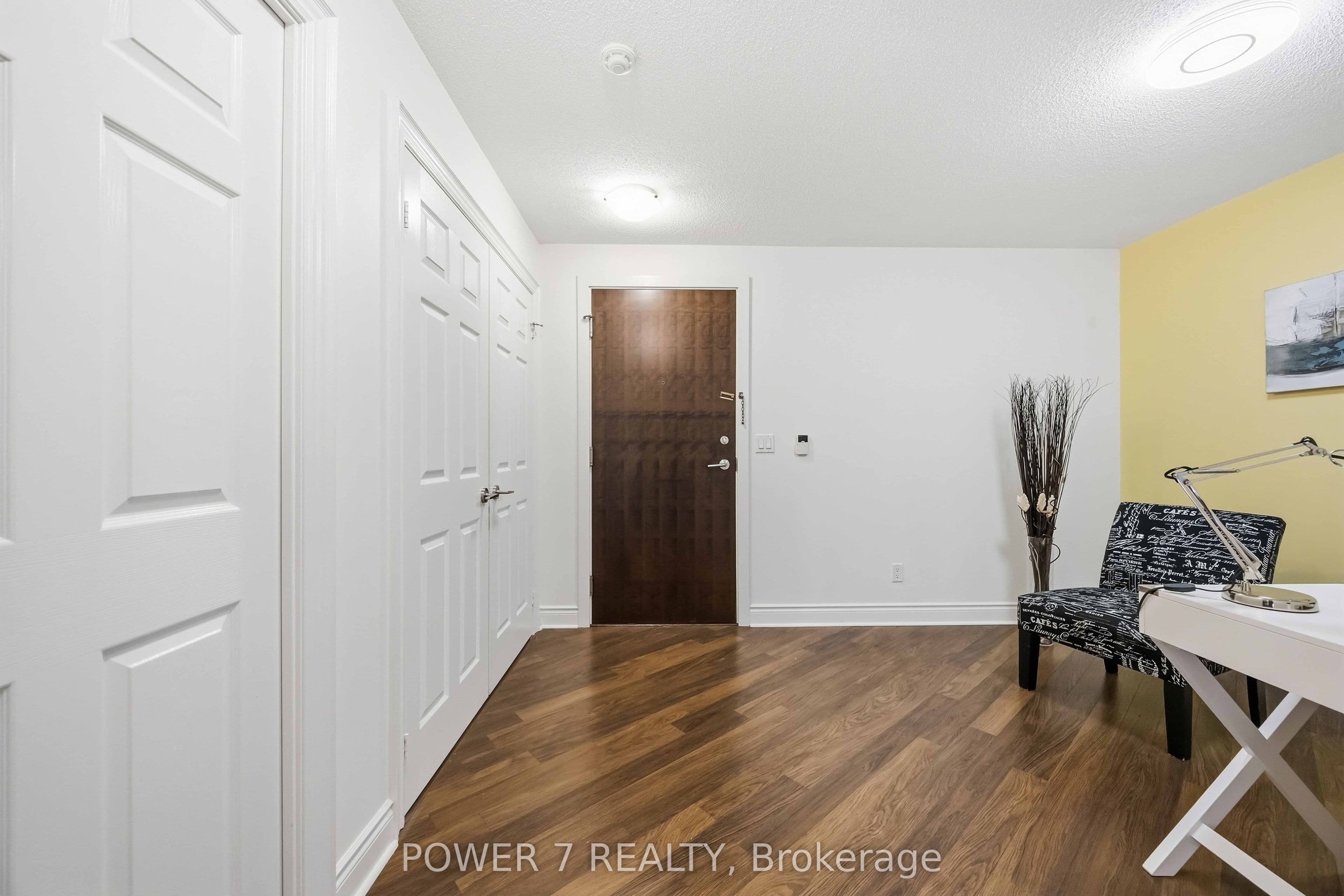 23 Cox Boulevard 1179, Markham, ON L3R 4G1