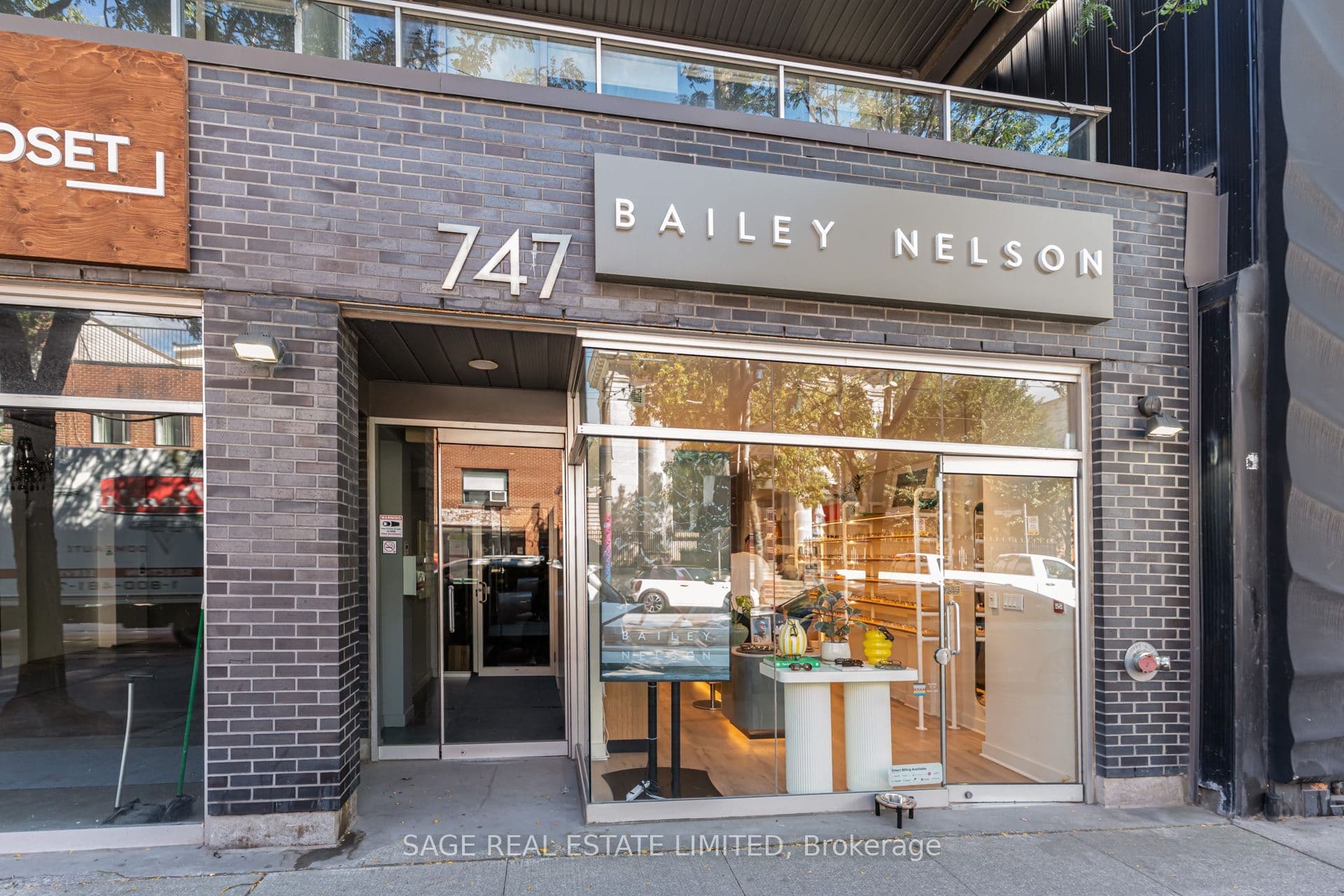 747 Queen Street E 204, Toronto, ON M4M 1H3