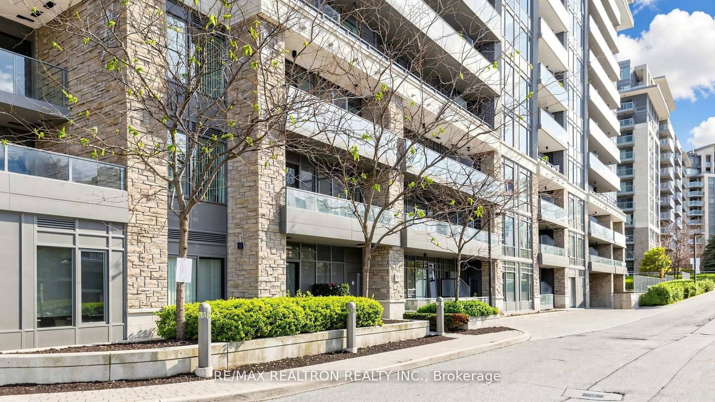 277 South Park Road 203, Markham, ON L3T 0B7