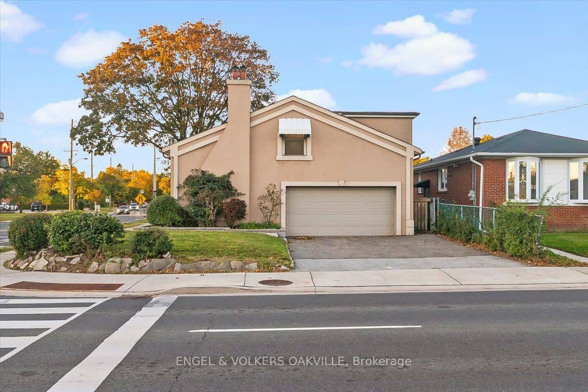 351 Renforth Drive, Toronto, ON M9C 2L8
