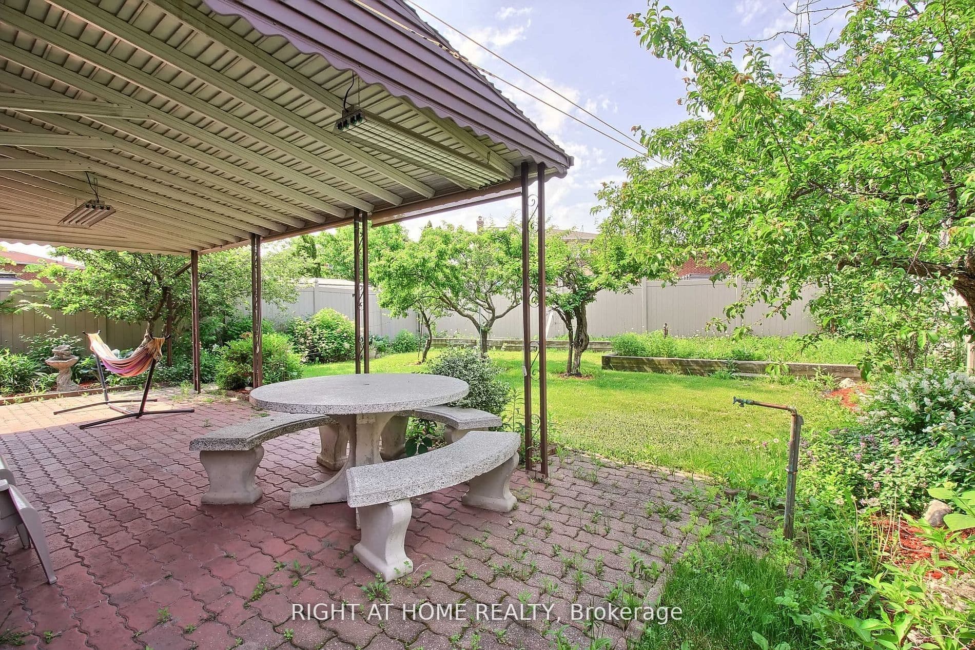 37 Cherry Hills Road #02, Vaughan, ON L4K 1M2