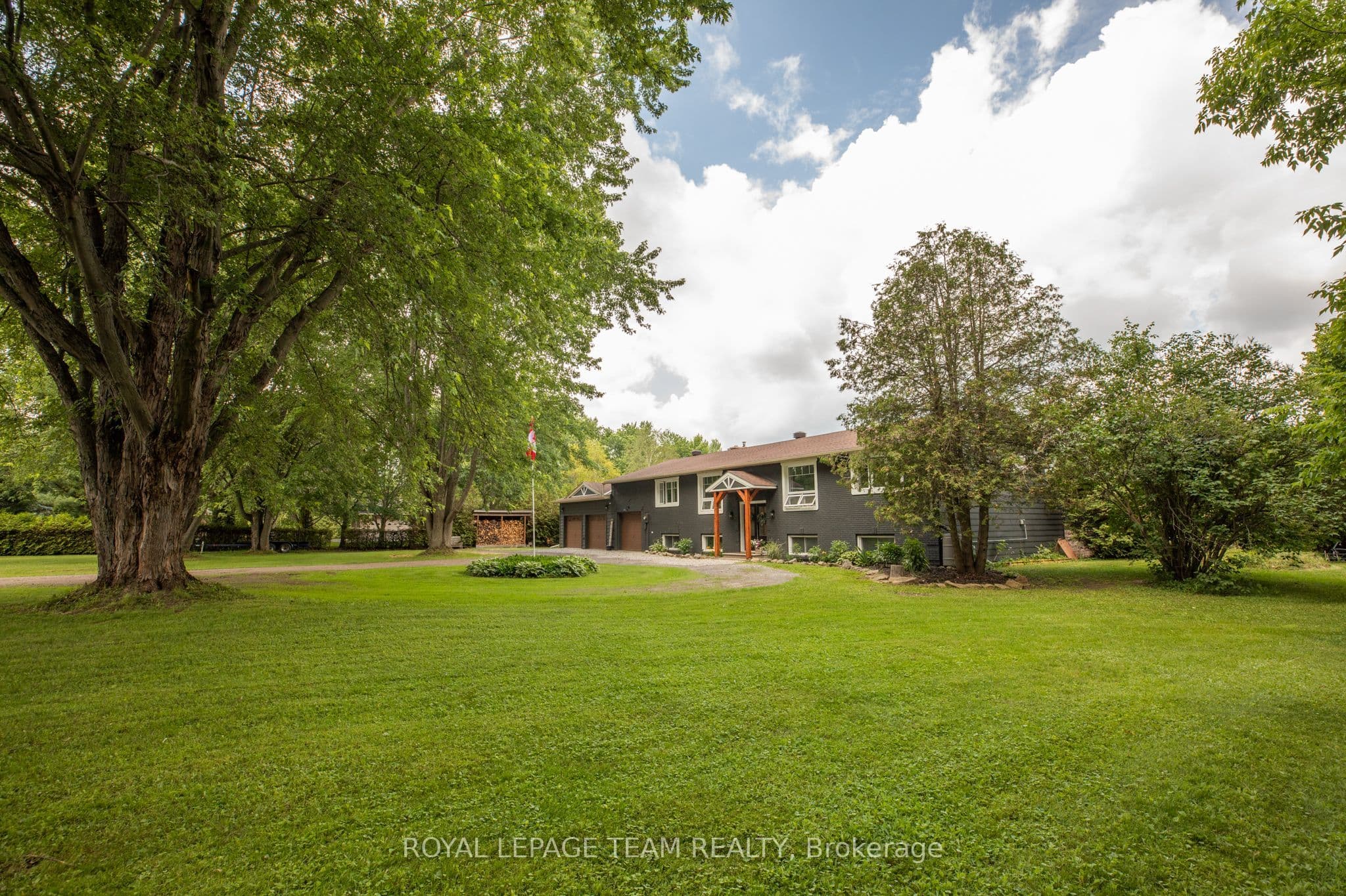 1683 River Road, North Grenville, ON K0G 1J0