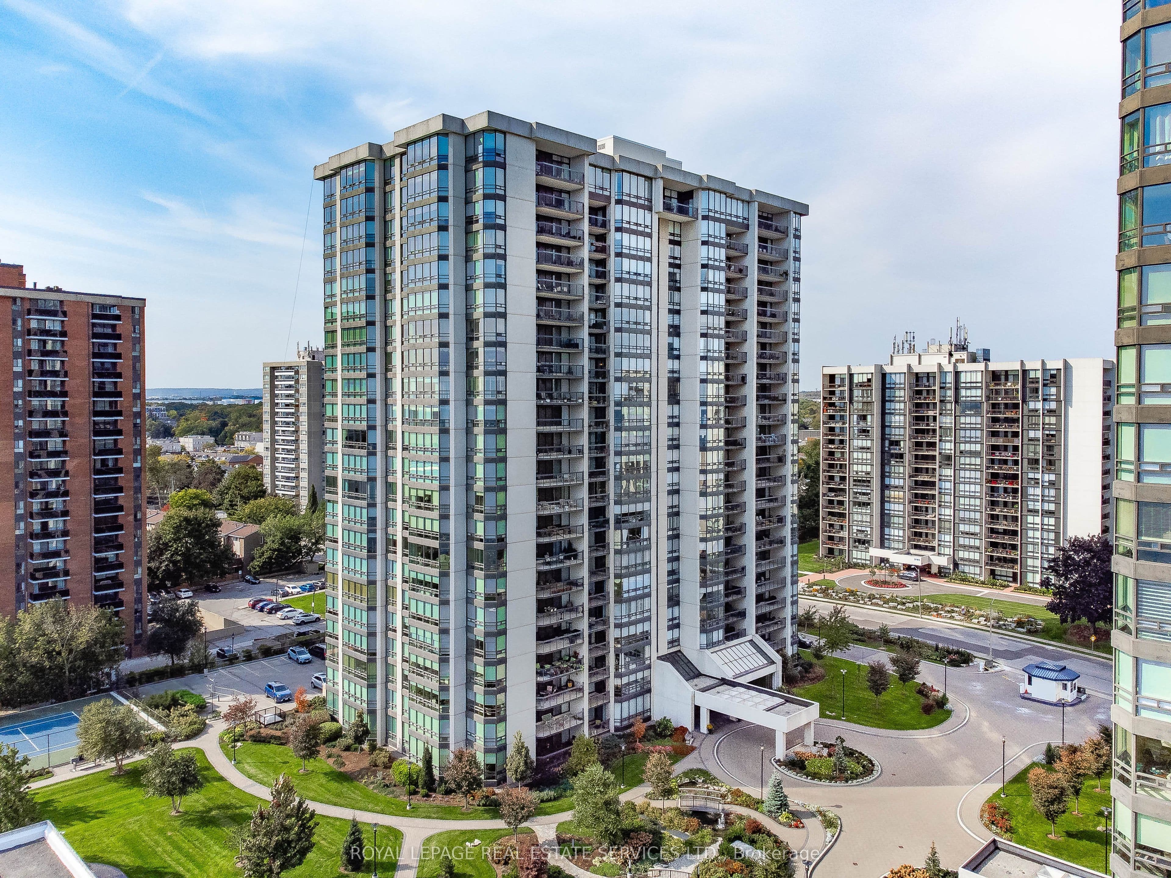 2180 Marine Drive 1601, Oakville, ON L6L 5V2