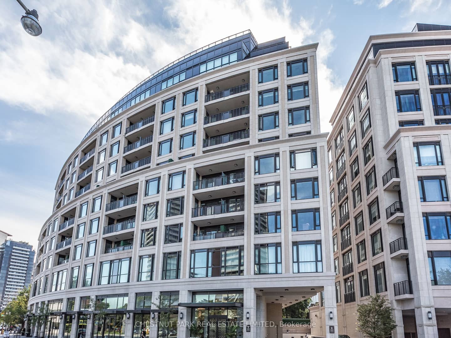 181 Davenport Road 506, Toronto, ON M5R 1J1