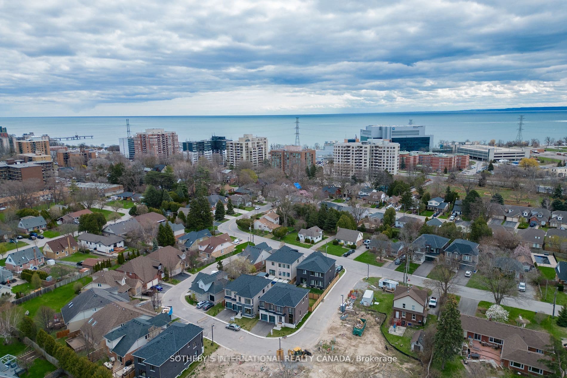 510 Markay Common, Burlington, ON L7S 0A6