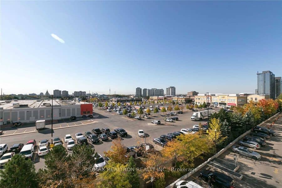 7 North Park Road 501, Vaughan, ON L4J 0C9